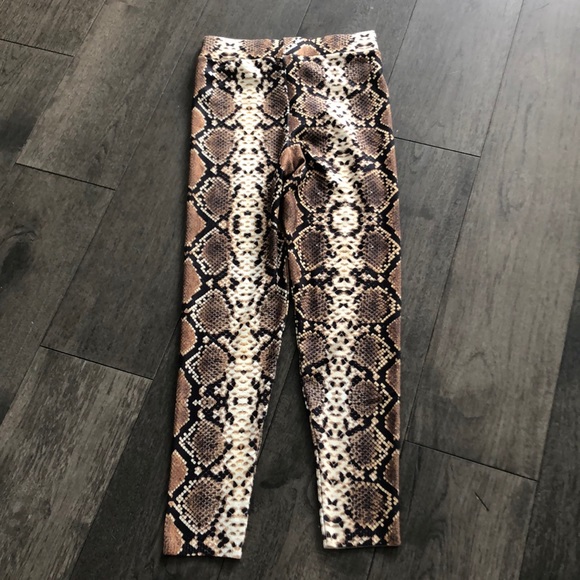 Zara women’s snake print  leggings - Picture 2 of 8